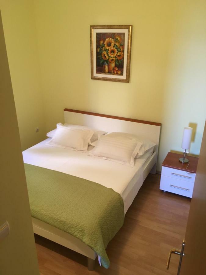 Apartman Tatjana Apartment Podgora Exterior photo